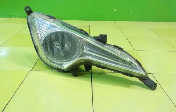 Hyundai i40 Front fog light 922023Z010 XP259