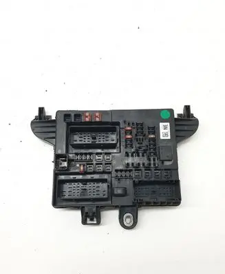 Opel Insignia A Fuse module 529050199 544949969