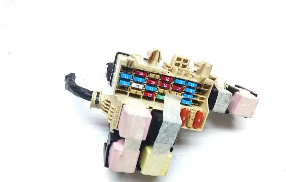 Renault Kangoo II Fuse module 929180546R