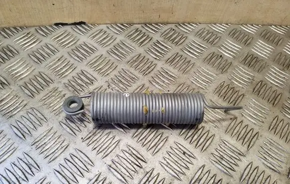 Volkswagen PASSAT B8 Tailgate/trunk/boot tension spring 