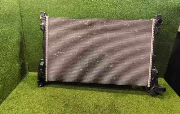 Opel Vivaro Coolant radiator 214104966R 93868888 CP496005