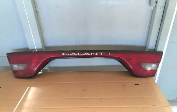 Mitsubishi Galant Tailgate rear/tail lights