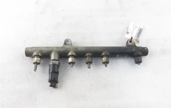 Renault Scenic I Fuel main line pipe 7700111013 0445214015 0281002405