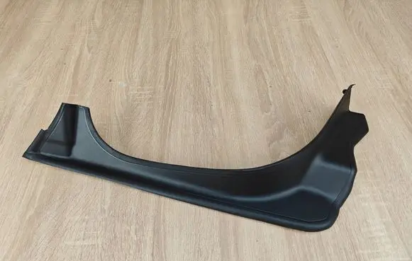 BMW 5 G30 G31 G38 Rear/tail light trim molding 9448943