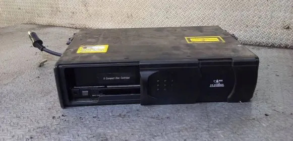 DR Automobiles DR5 CD/DVD changer 907901127189