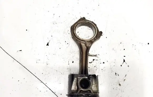 Audi A6 S6 C5 4B Piston with connecting rod