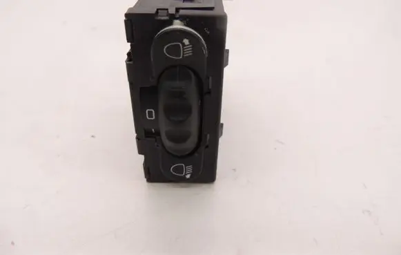 Renault Megane I Headlight level height control switch 6281 D198