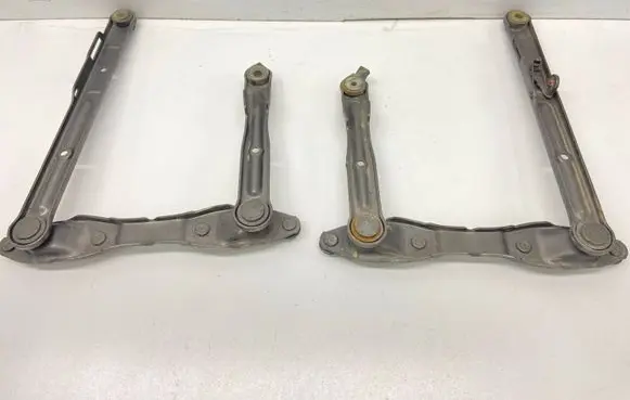 Mercedes-Benz 190 W201 Engine bonnet/hood hinges A2018800628 2018800628 A2018800528