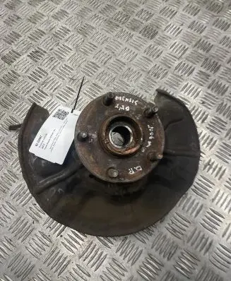 Toyota Avensis T250 Front wheel hub