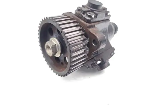Opel Insignia A Fuel injection high pressure pump 95521607 0986437052