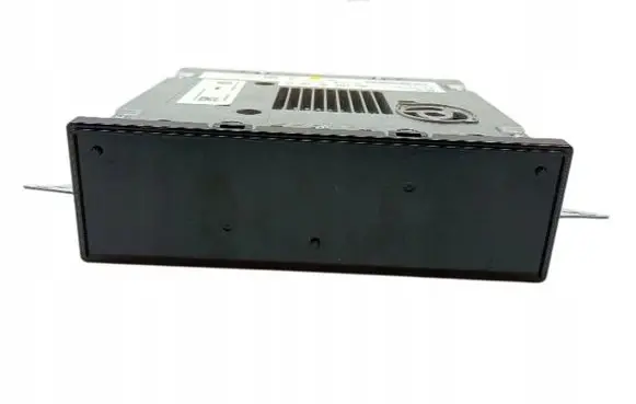 Hyundai Tucson TL Radio/CD/DVD/GPS head unit 96560N7100