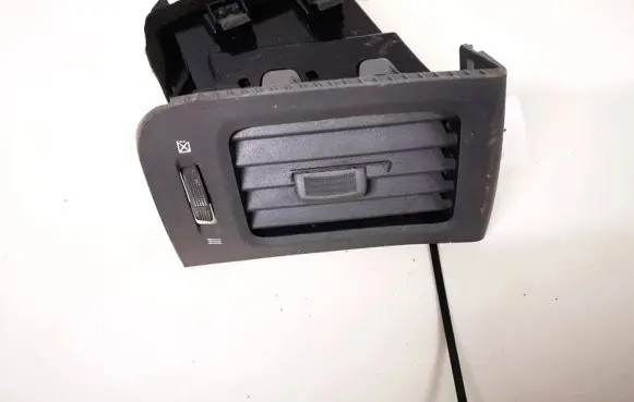 Dash center air vent grill