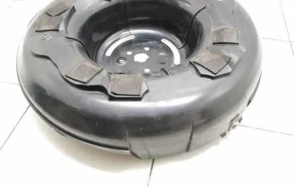 Toyota RAV 4 (XA30) Spare wheel section trim 6477342t41