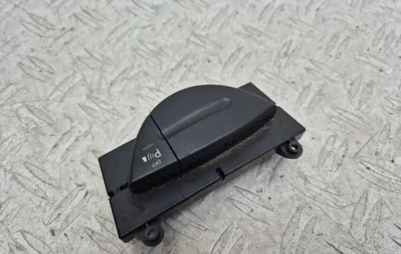 Mercedes-Benz CLS C219 Parking (PDC) sensor switch 2118216958 03751222