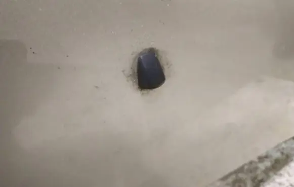 Mazda 3 I Windshield washer spray nozzle 