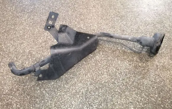 Nissan Juke I F15 Fuel tank filler neck pipe 