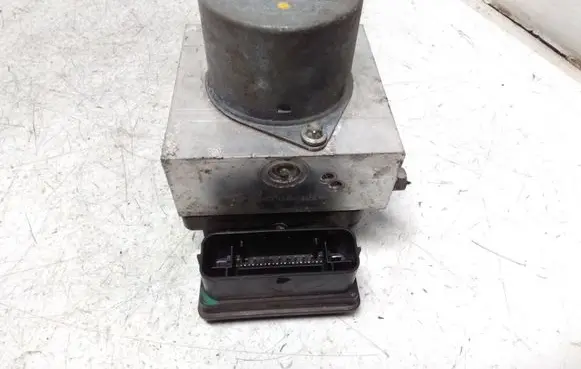 Ford Mondeo MK IV ABS Pump 7G912C405AB 54084922A 16566002B