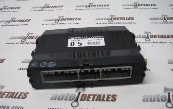Toyota Camry ABS control unit/module 8954033360