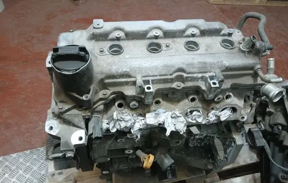 Nissan Note (E11) Engine