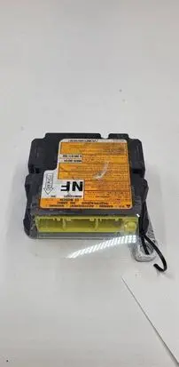 Nissan Leaf I (ZE0) Airbag control unit/module 988203NF0A 0285011268