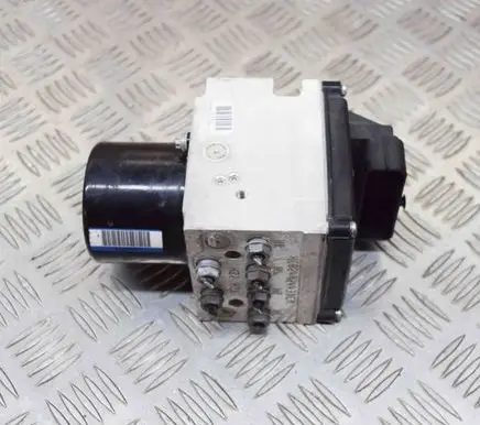 Volkswagen PASSAT B6 ABS Pump 16705912 HC91502443DEM