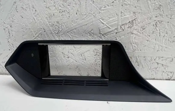 Mercedes-Benz E W212 Radio/GPS head unit trim A2126801236