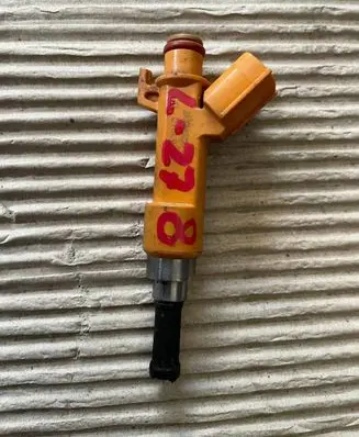 Lexus IS III XE30 Fuel injector 2325036020 210032929