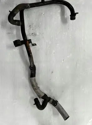 Volkswagen Golf Plus Engine coolant pipe/hose