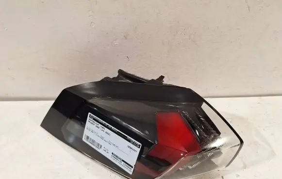 Peugeot 2008 II Rear/tail lights FR2695010201