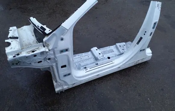 Mercedes-Benz A W177 Front sill (body part) 