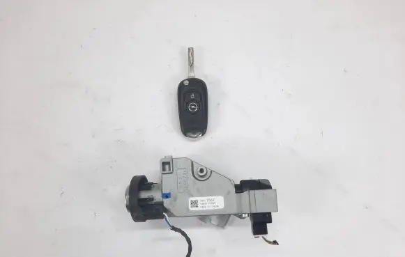 Opel Astra K Ignition lock 39017557
