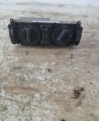Mercedes-Benz E W210 Climate control unit 9140010258 2108302085
