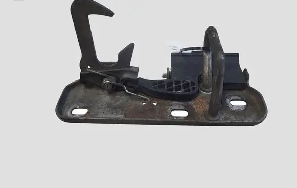 Volkswagen Golf VI Engine bonnet/hood lock/catch