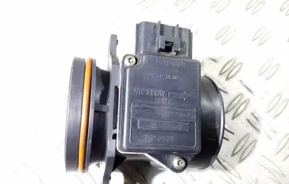 Ford Focus Mass air flow meter 98AB12B579FA 7419139 YS4F12B624AB