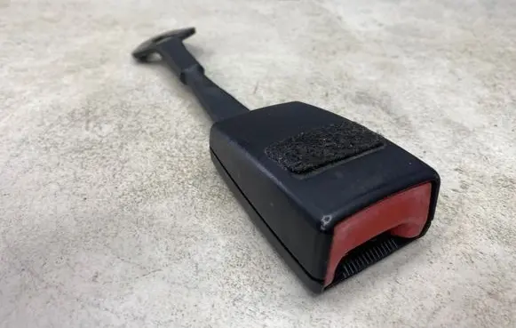 Audi A4 S4 B6 8E 8H Front seatbelt buckle 8E0857755C