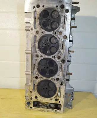 Chrysler PT Cruiser Engine head R6640161001 A6640101020