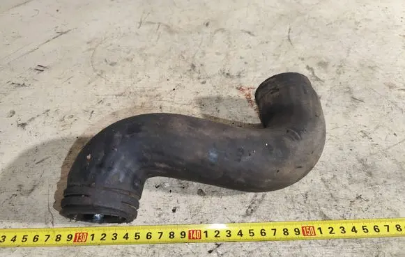 Intercooler hose/pipe