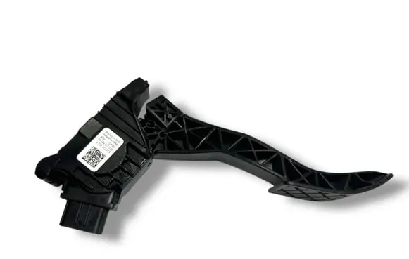 Skoda Octavia Mk3 (5E) Accelerator throttle pedal 5Q1721503F 6PV01062100