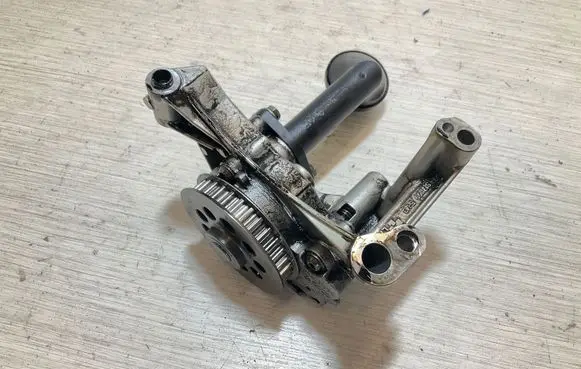 Audi A5 8T 8F Oil pump 03L115105C