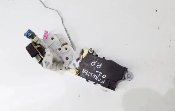Subaru Forester SF Front door lock