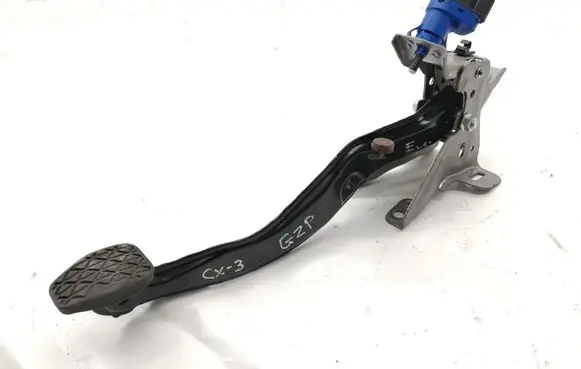 Mazda CX-3 Clutch pedal DB2P