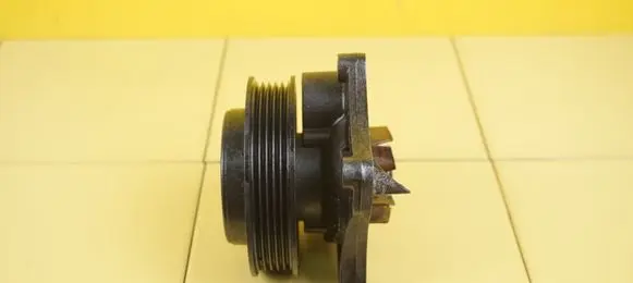 Opel Corsa E Water pump 12635767 B10XFT