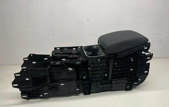 Land Rover Discovery Sport Armrest LK72044M80A FW9319C024AB LT94727