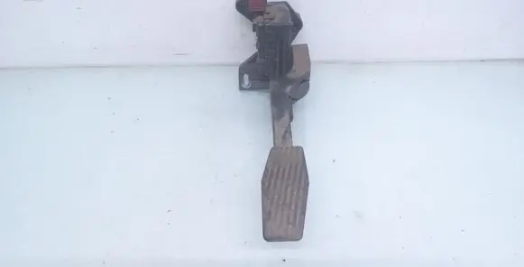 Opel Combo C Accelerator throttle pedal 9129423