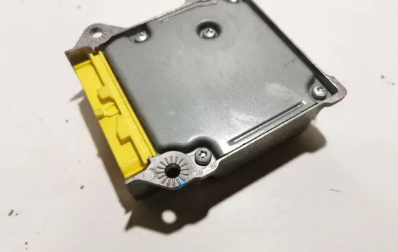 Skoda Octavia Mk2 (1Z) Airbag control unit/module 1K0909605AA