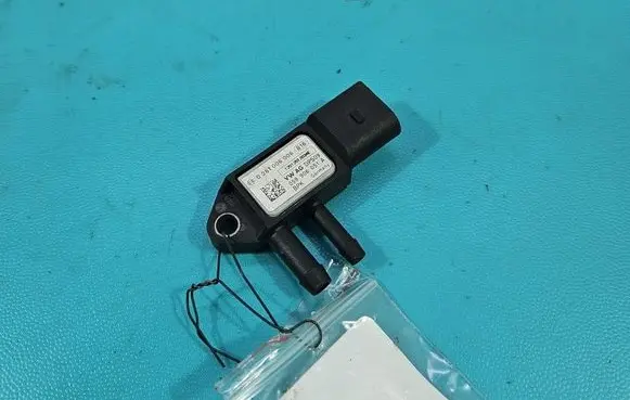 Audi A6 S6 C7 4G Exhaust gas pressure sensor 0281006006 IMPRK1531848