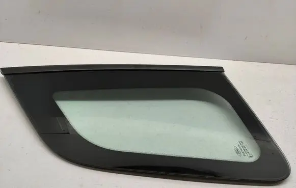 Ford Fiesta Rear side window DOT682AS2M3232 43R001583