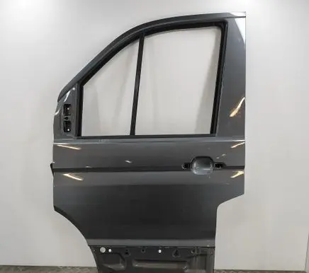Volkswagen Crafter Front door 7C0831055H