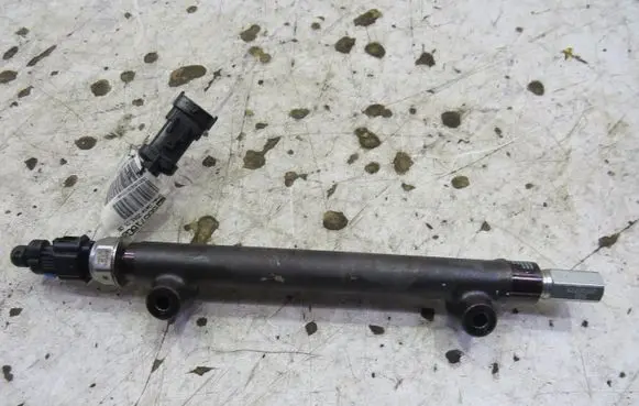 Opel Astra K Fuel main line pipe 55571602