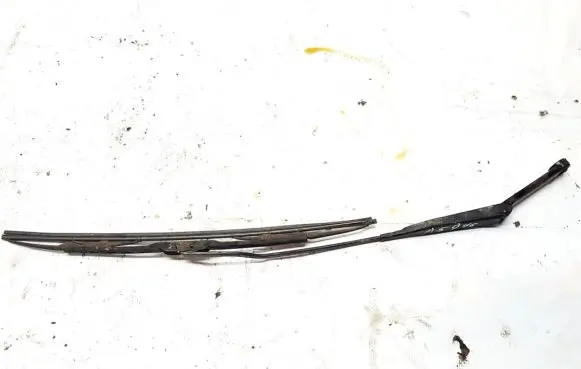 Audi A4 S4 B5 8D Front wiper blade arm 8d1955407a
